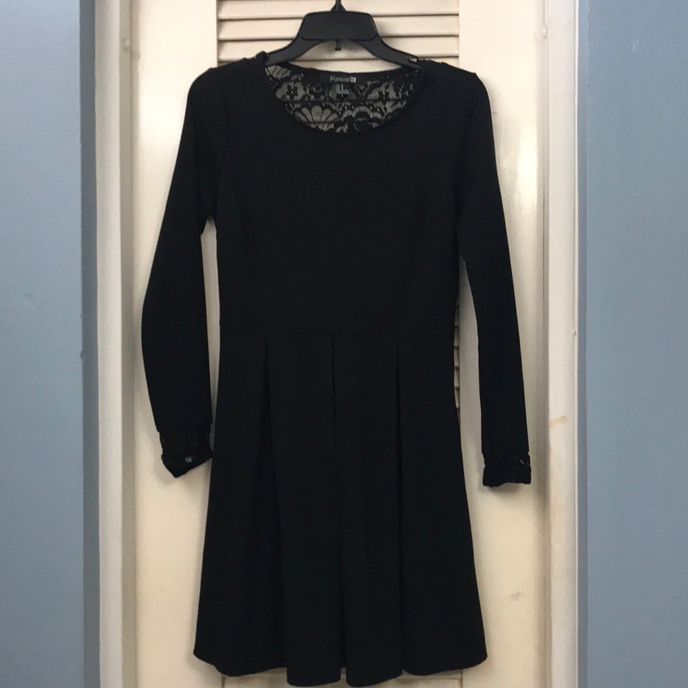 Forever 21 Black long sleeve dress